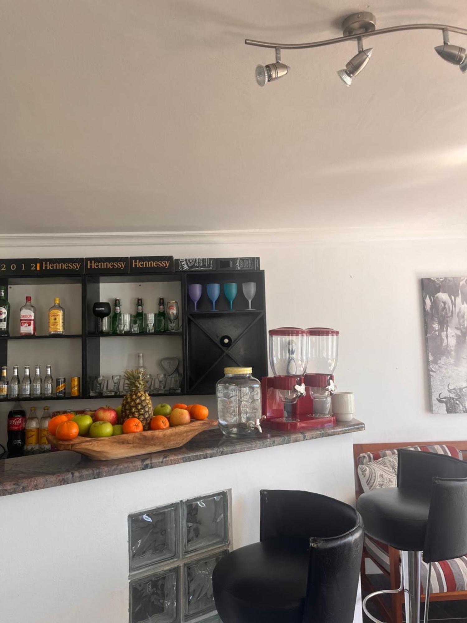 Cozy Camps Bay House With Mountain And Sea View Villa Kapstaden Eksteriør billede